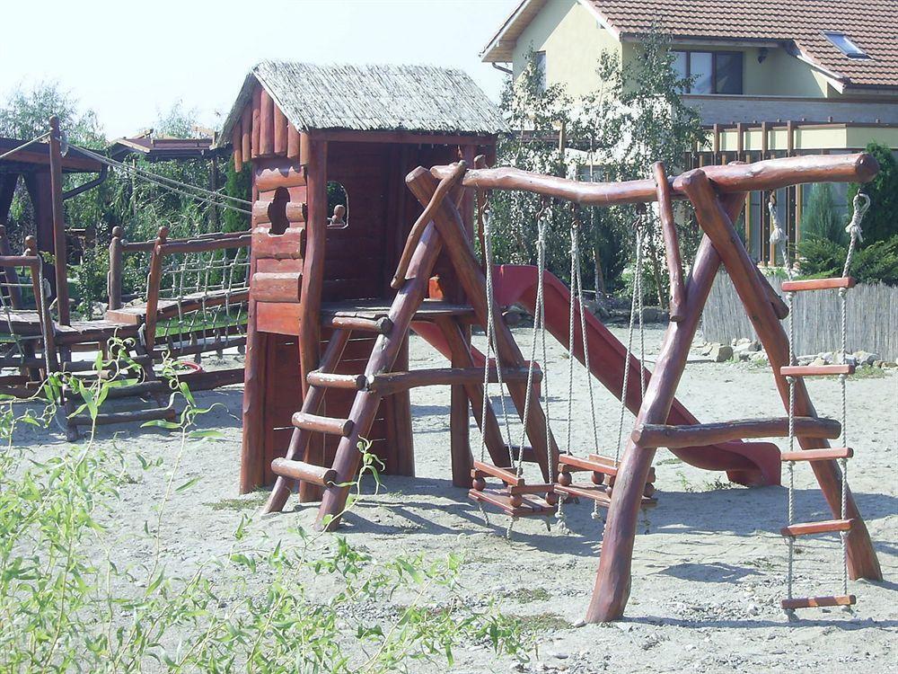 Anette Resort & Spa Covaci Exteriör bild